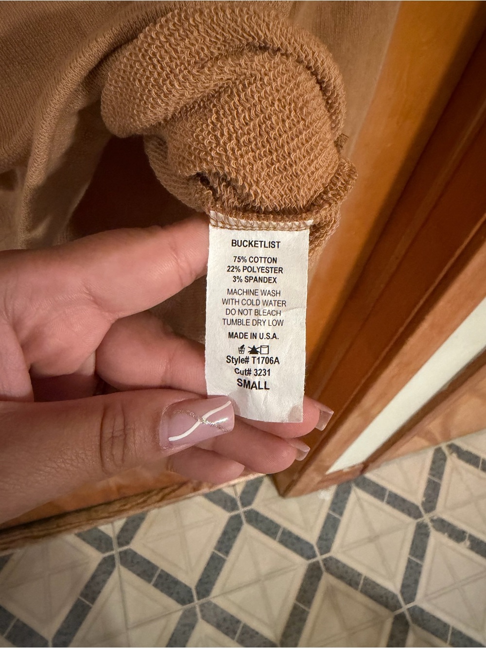 BUCKETLIST Newport Graphic Sweater - Picture 4 of 4